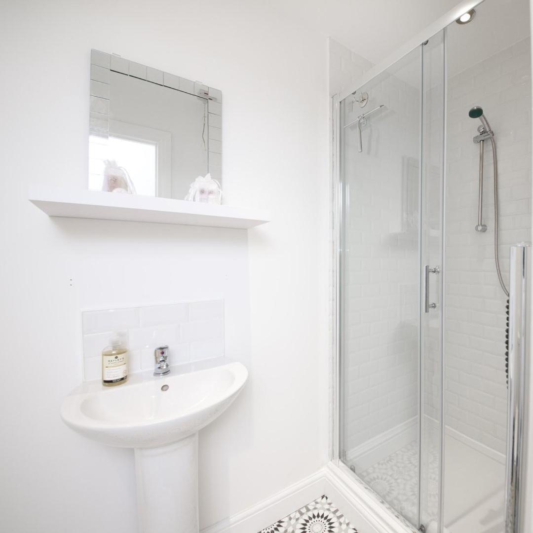 Guestready - Monochromatic Retreat Apartment Liverpool Exterior photo