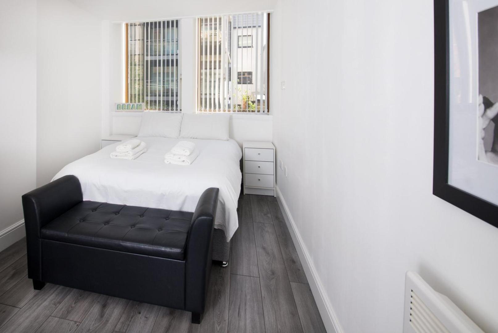 Guestready - Monochromatic Retreat Apartment Liverpool Exterior photo
